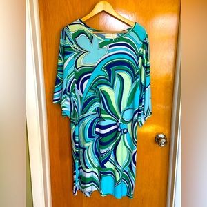 Unique retro inspired dress.